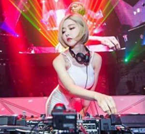 咚鼓dj,咚鼓DJ串烧